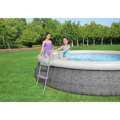 Poolleiter Flowclear 100 x 45 cm für 76 und 84 cm Höhe*Bestway Outlet