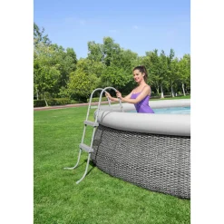 Poolleiter Flowclear 100 x 45 cm für 76 und 84 cm Höhe*Bestway Outlet