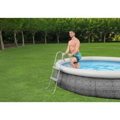 Poolleiter Flowclear 100 x 45 cm für 76 und 84 cm Höhe*Bestway Outlet