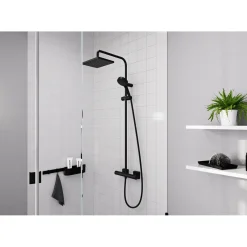 Duschsystem Vernis Shape mit Thermostat mattschwarz*Hansgrohe