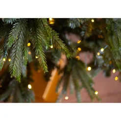 Künstlicher Weihnachtsbaum Richmond Tanne inkl. LEDs 228 cm Grün