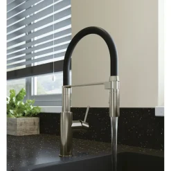 LENZ Küchenarmatur NALU mit Pendelbrause nickel-schwarz