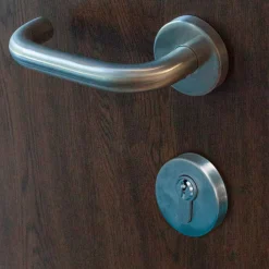 SplenDoor Premium-Haustür Passivedoor Kalmar energiesparend nussbaum 110 x 210 cm links