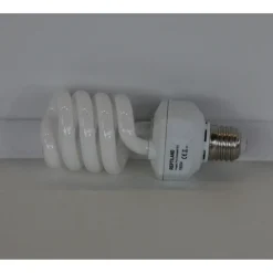 UV-B Kompaktlampe Tropic Pro Compact*Trixie Outlet